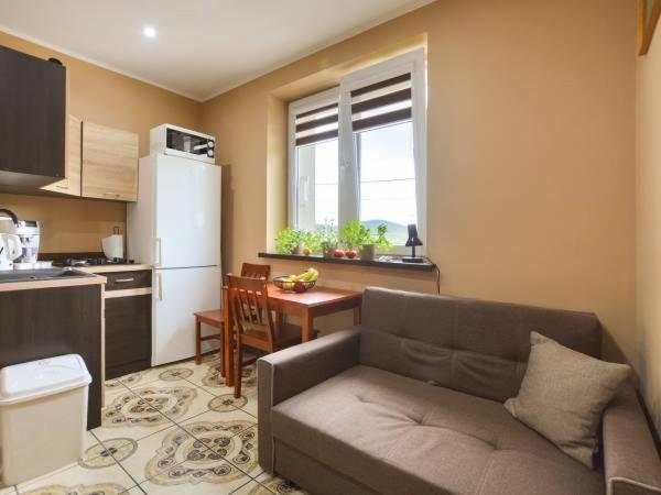 Apartament Folkowy Wujek Pod Gromadzyniem Ustrzyki Dolne Esterno foto